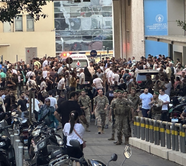 Ataque masivo del Mossad contra milicianos de Hizbulá al estallar sus 'buscas' en el Líbano