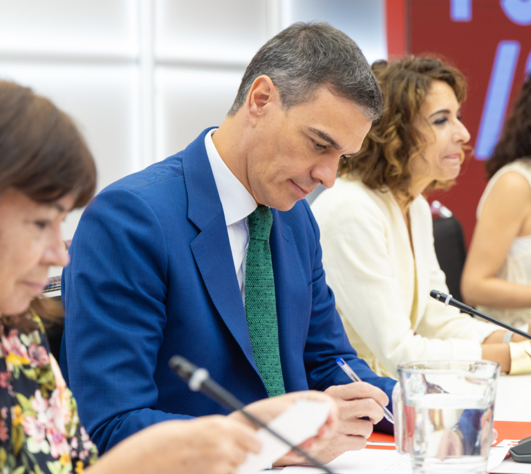 El PSOE se sumerge en su batalla congresual con la duda del alcance de la renovación planeada por Sánchez en partido y Gobierno