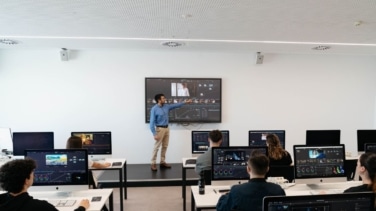 El aumento de las producciones realizadas en España hace despuntar el empleo audiovisual en un 93% y urge nuevo talento