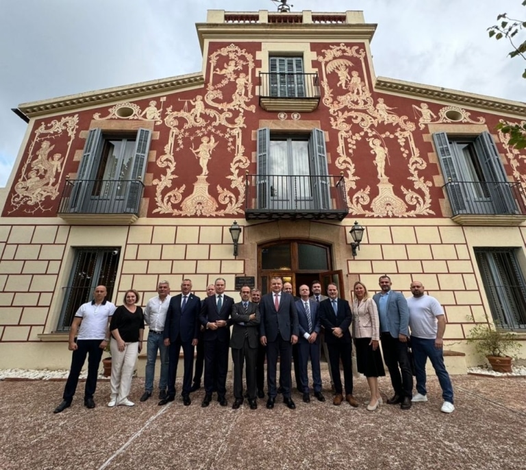 Altos representantes de Ucrania presentan en Barcelona las oportunidades que ofrece la reconstrucción del país al empresariado español