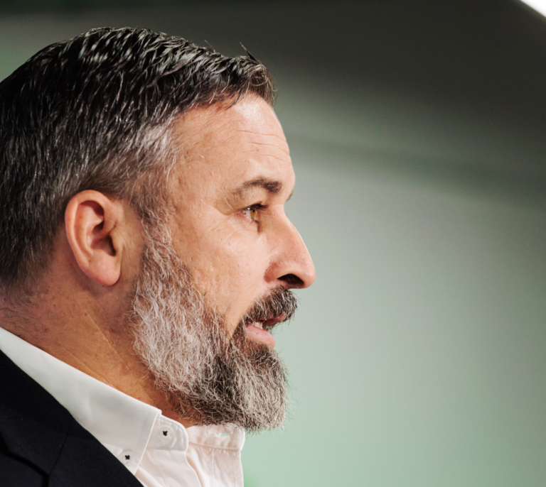 Abascal llama a Sánchez "puto ladrón" tras anunciar que el Gobierno "gravará fiscalmente" a las rentas más altas