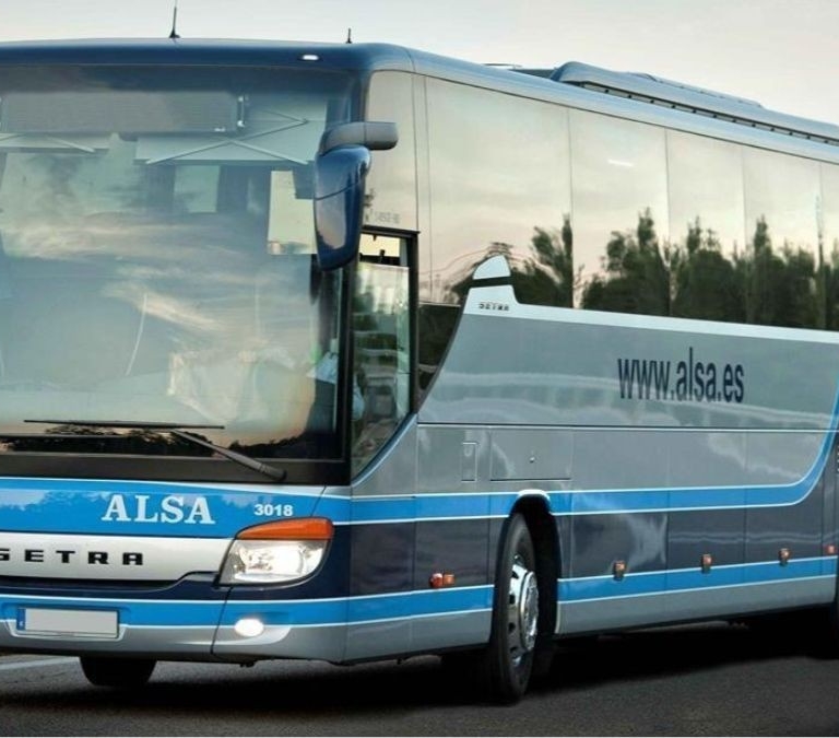 Alsa busca nuevos conductores: empleo fijo y sueldo de 2.300 euros