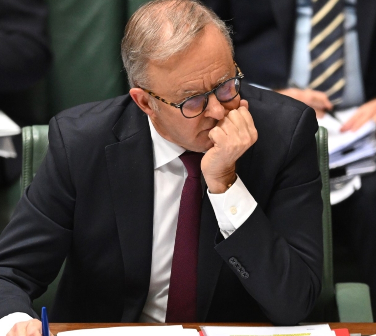 Australia prohibirá el uso de redes sociales a niños y adolescentes