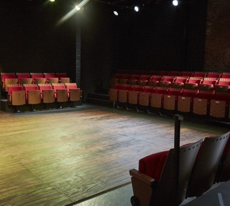 Cierra el único teatro en español de Londres: "Los apoyos institucionales no han llegado a tiempo"