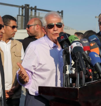 Borrell: "Hace 30 años no supimos evitar el genocidio de Srebrenica. Hoy [...]