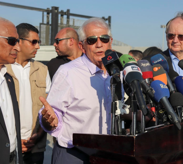 Borrell: "Hace 30 años no supimos evitar el genocidio de Srebrenica. Hoy podemos parar el de Gaza"