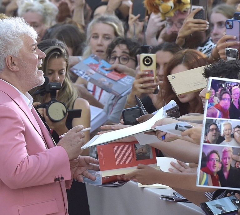 Almodóvar también es un cura