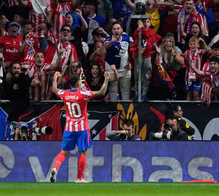 La Policía intervino una navaja entre los ultras del Atlético de Madrid en el derbi