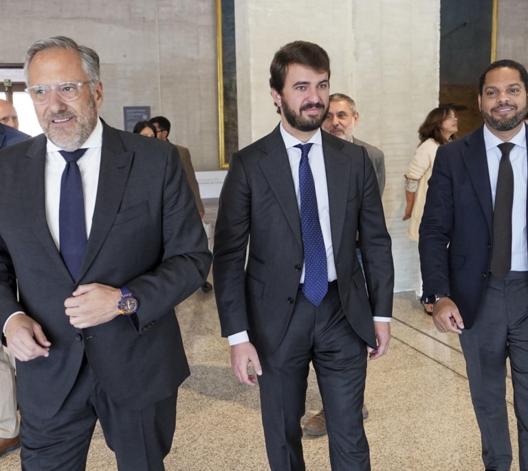 Cargos regionales de Vox adelantan el rechazo a los presupuestos del PP antes de que Madrid presione con exigencias