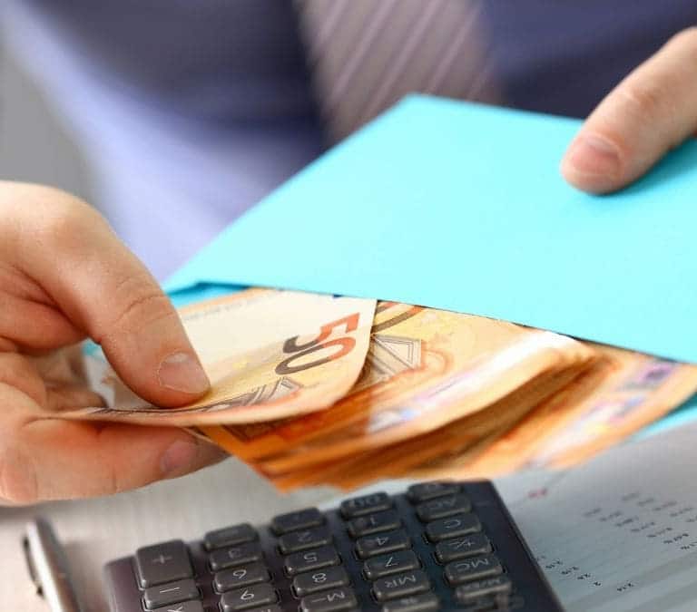 Se deben incluir las donaciones en la declaración de la Renta