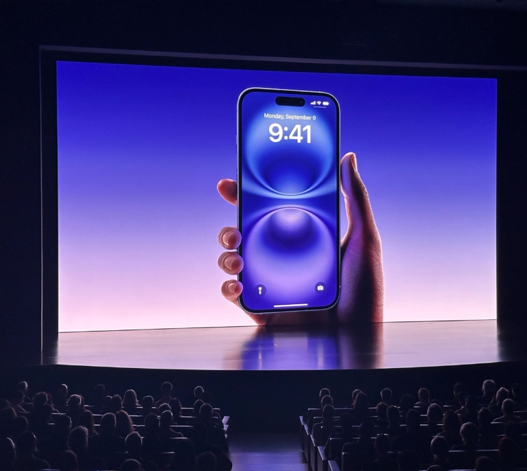 El nuevo iPhone incorpora un botón lateral que une la cámara a su inteligencia artificial