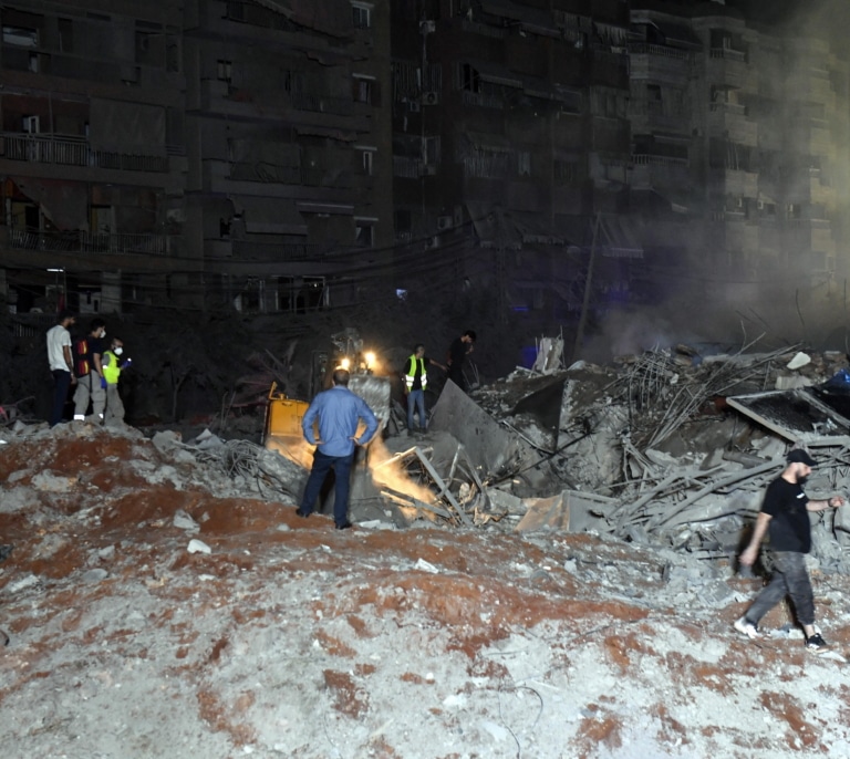 Israel bombardea el cuartel general de Hizbulá en Beirut con el objetivo de matar a su líder, Nasralá