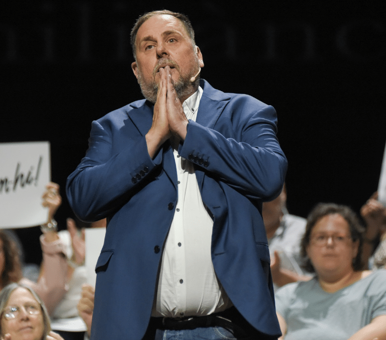 Junqueras arremete contra los 'roviristas' en la presentación de su candidatura a la presidencia de ERC