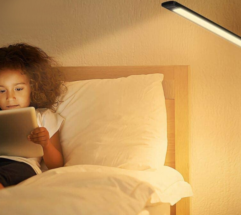 Precio de la luz hoy, 1 de abril de 2025: esta es la hora más barata y más cara