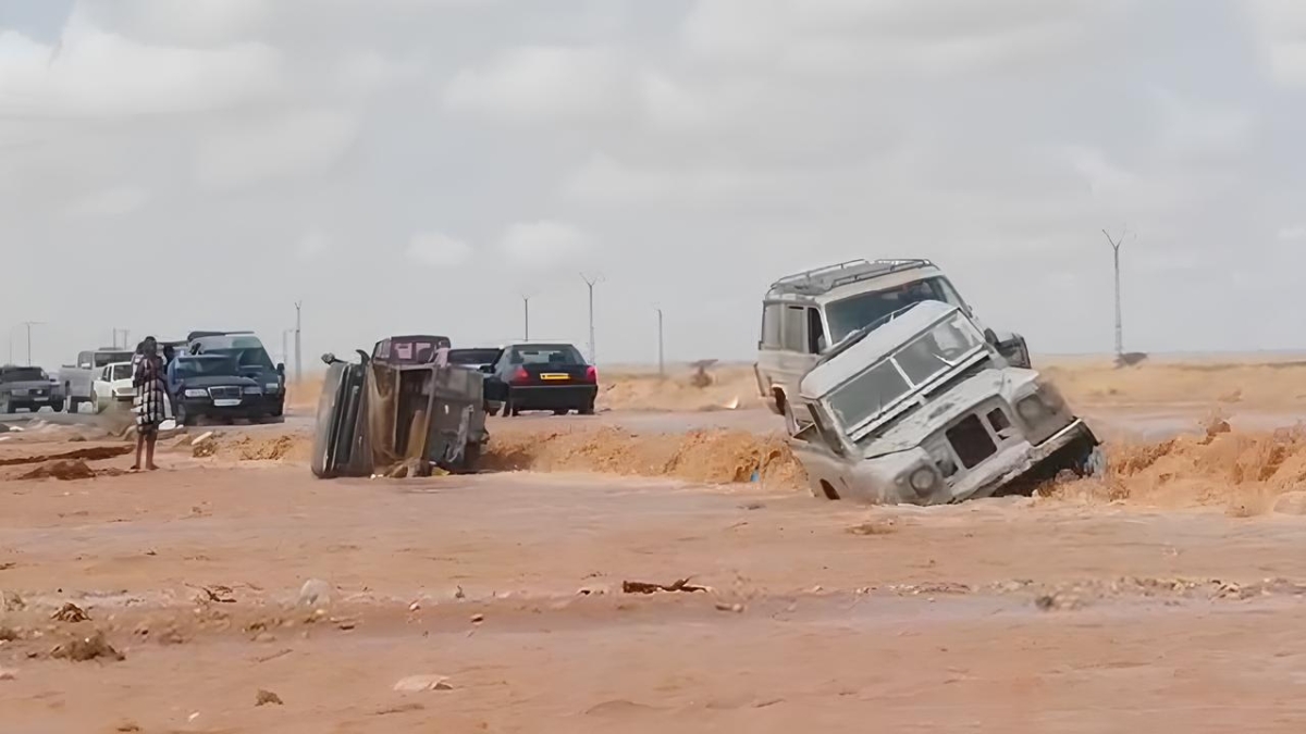Lluvias torrenciales en el sur de Argelia, en las inmediaciones del campamento de refugiados saharauis de Tinduf.