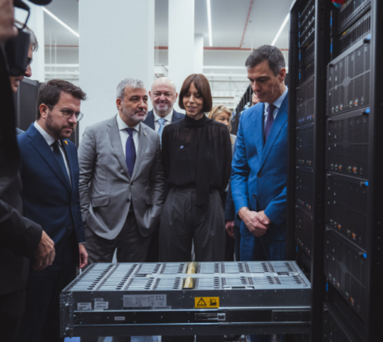 Los detalles del 'ChatGPT español' que ultima el Gobierno: "No hay ningún proyecto así en el mundo"