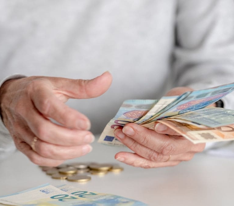 Mira si tienes estos billetes: el Banco de España anuncia que ya no se podrá pagar con ellos