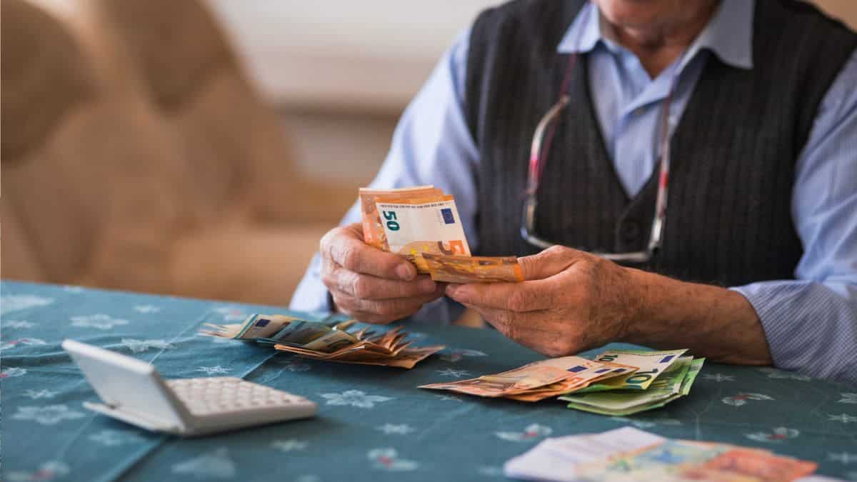 Pensión autónomos base mínima