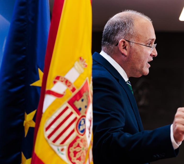 El PP deja en el aire su apoyo parlamentario a la regularización de 500.000 inmigrantes