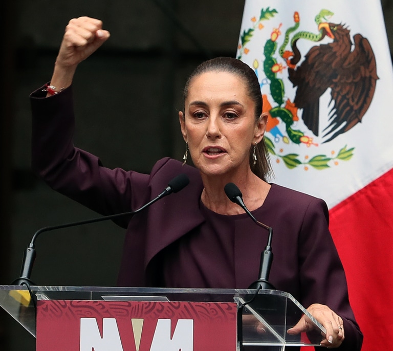 Trump retrasa un mes los aranceles a parte de las importaciones de México y Canadá que entraron en vigor el martes