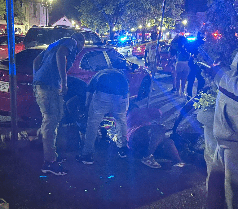 Varios tiradores matan a cuatro personas y siembran el terror en la ciudad norteamericana de Birmingham