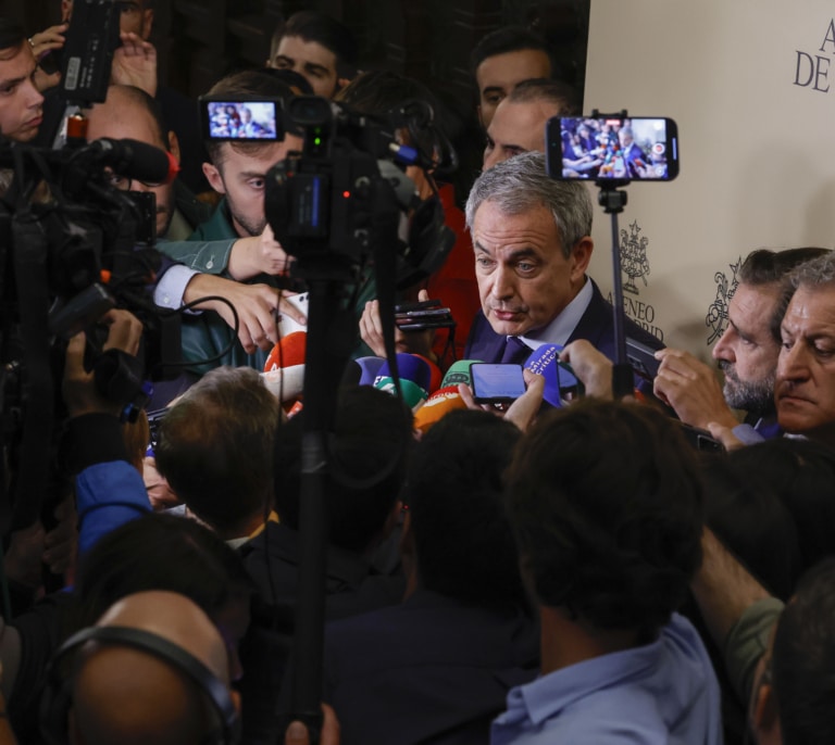 Zapatero, curita de la mediación