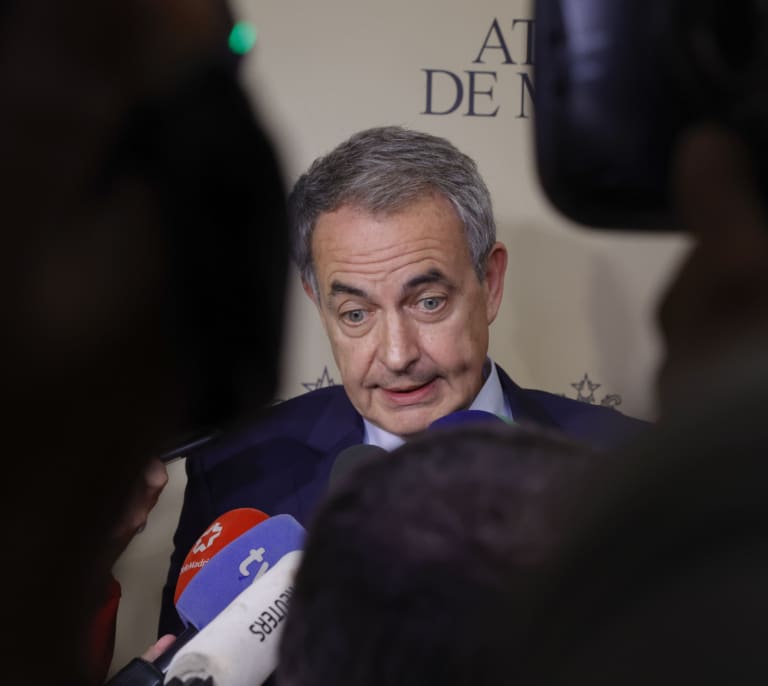 Cómo Zapatero se aferró al chavismo para lanzarse como mediador internacional