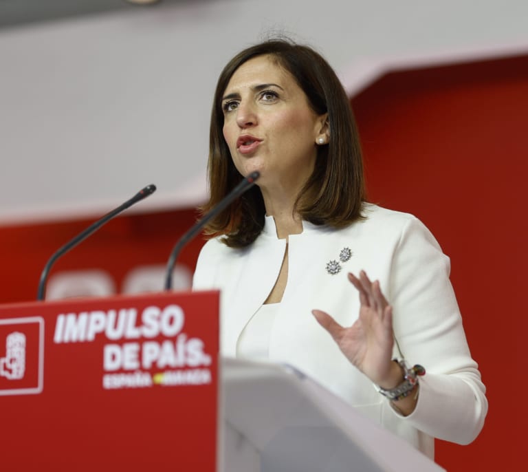 Ferraz intenta apuntalar a Díaz pero le exige una "reflexión interna" y más decisiones para atajar el 'caso Errejón'