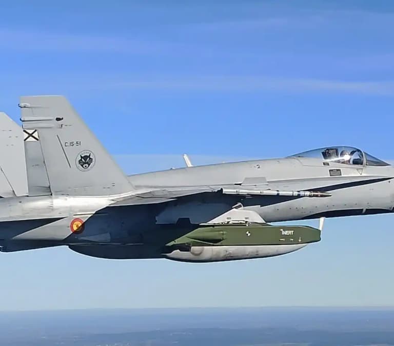 Muere un piloto del Ejército del Aire tras estrellarse con un F-18 en Teruel