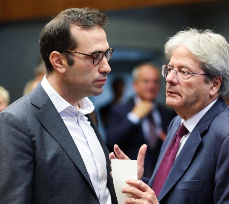 España negocia con Bruselas rebajar las exigencias de la reforma fiscal por el aumento en la recaudación de impuestos