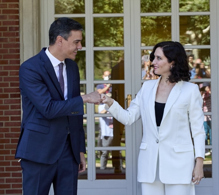 Ayuso rechaza ir a Moncloa por la “campaña” de difamación de Sánchez y sus ministros