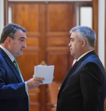 El PNV de Aitor Esteban arrebata a Bildu la condición de socio [...]