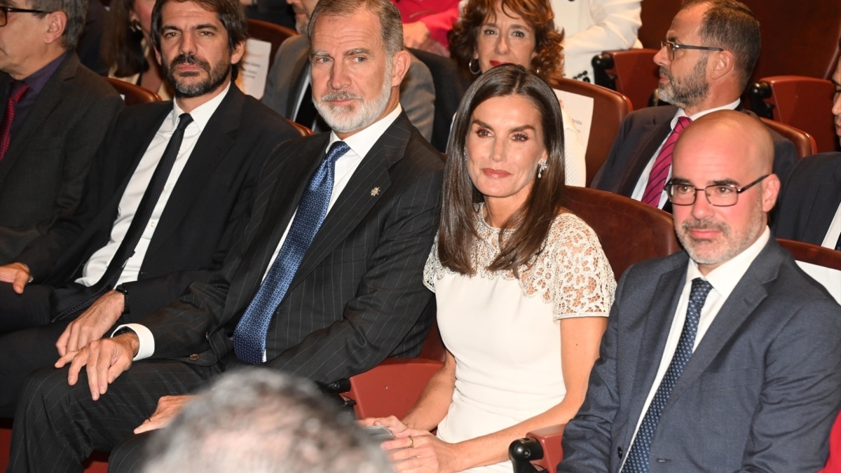 Los reyes, don Felipe y doña Letizia, presiden la entrega de los premios Nacionales de Cultura 2022 y 2023 en el Museo nacional de arte Reina Sofía.