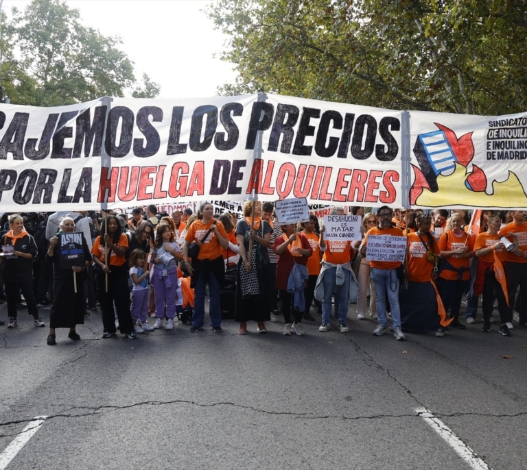 El Sindicato de Inquilinas se manifiesta: "No hay policías, juzgados ni matones suficientes para desahuciar a todos los que estamos aquí"