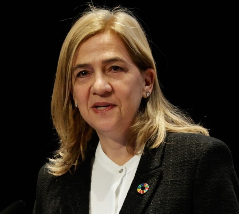 La infanta Cristina se acerca a España y se compra un pisazo en Barcelona en donde no pretende vivir