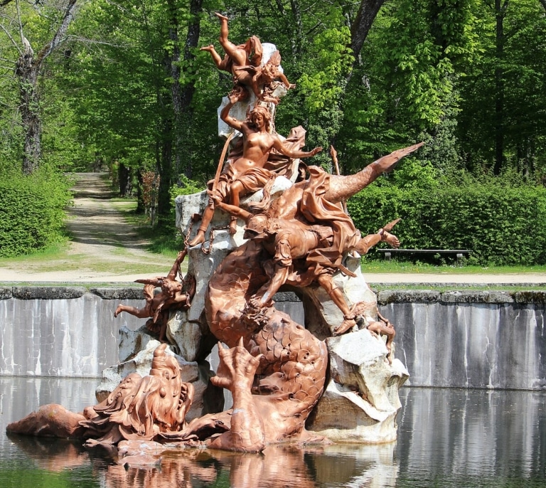 La fuente Andrómeda del palacio de La Granja vuelve a funcionar 80 años después