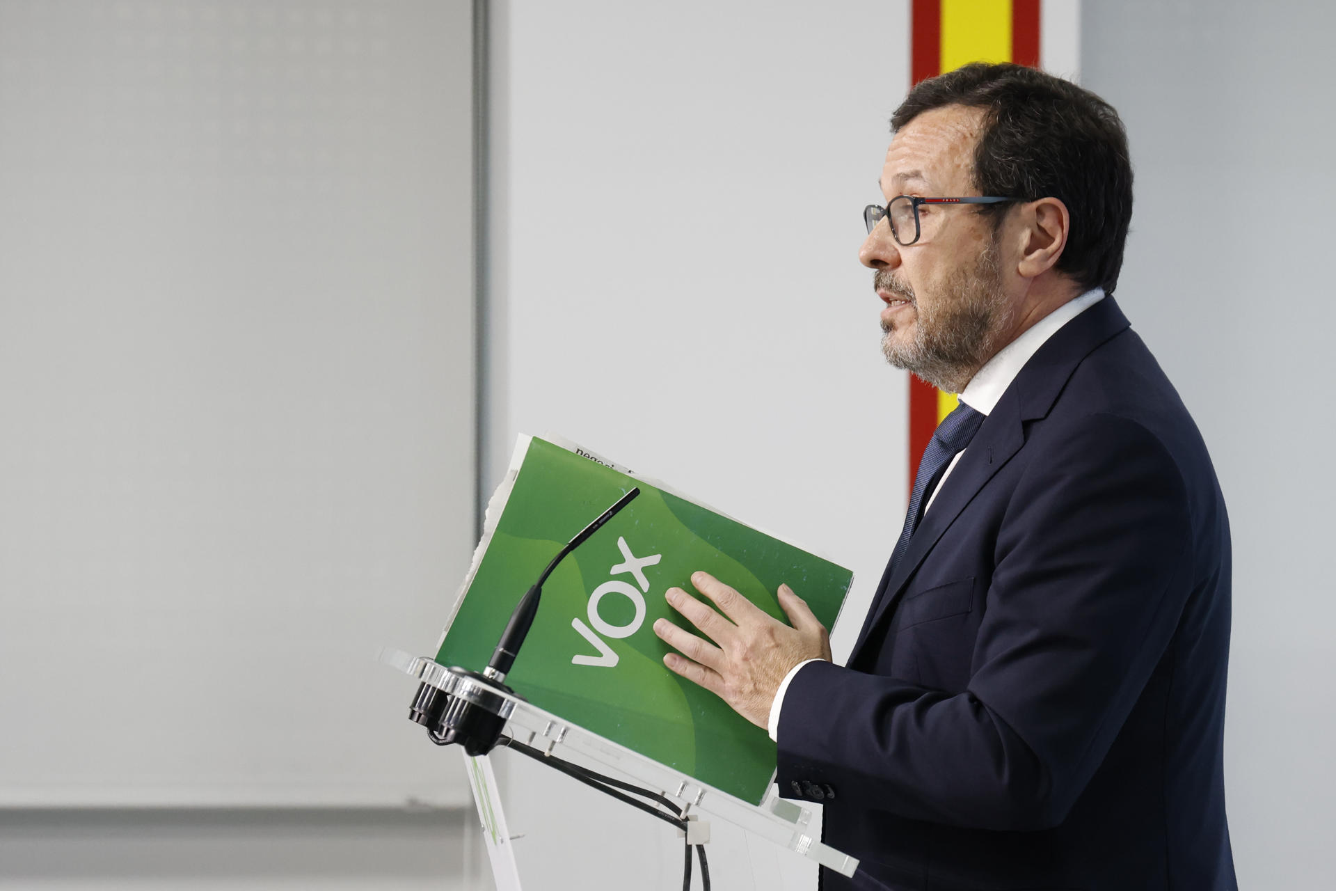 Quién es José Antonio Fúster, el sustituto de Rocío Monasterio en Vox Madrid