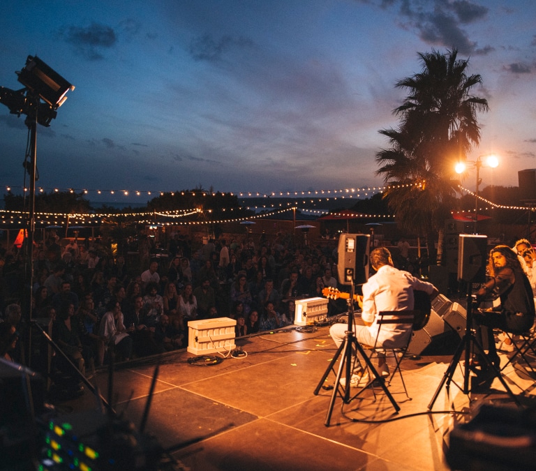 Posidonia: cómo hacer un 'antifestival' de música y no morir en el intento (ni de éxito)