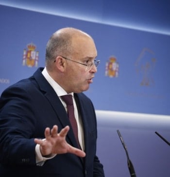 Miguel Tellado y Aitor Esteban se enzarzan a cuenta de Cerdán y [...]