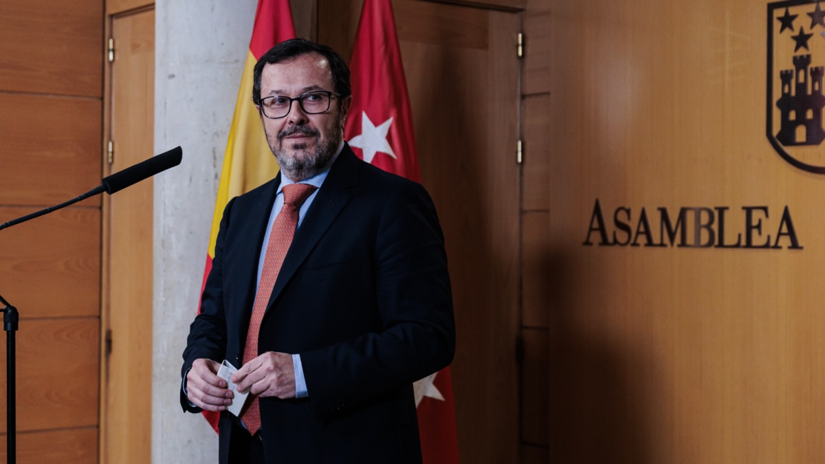 El portavoz nacional de Vox y presidente del partido en Madrid, José Antonio Fúster, en la Asamblea de Madrid