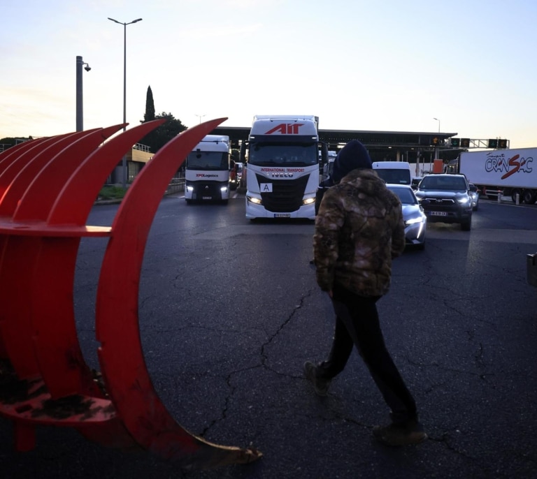 Agricultores franceses bloquean a los camioneros españoles por el acuerdo UE-Mercosur