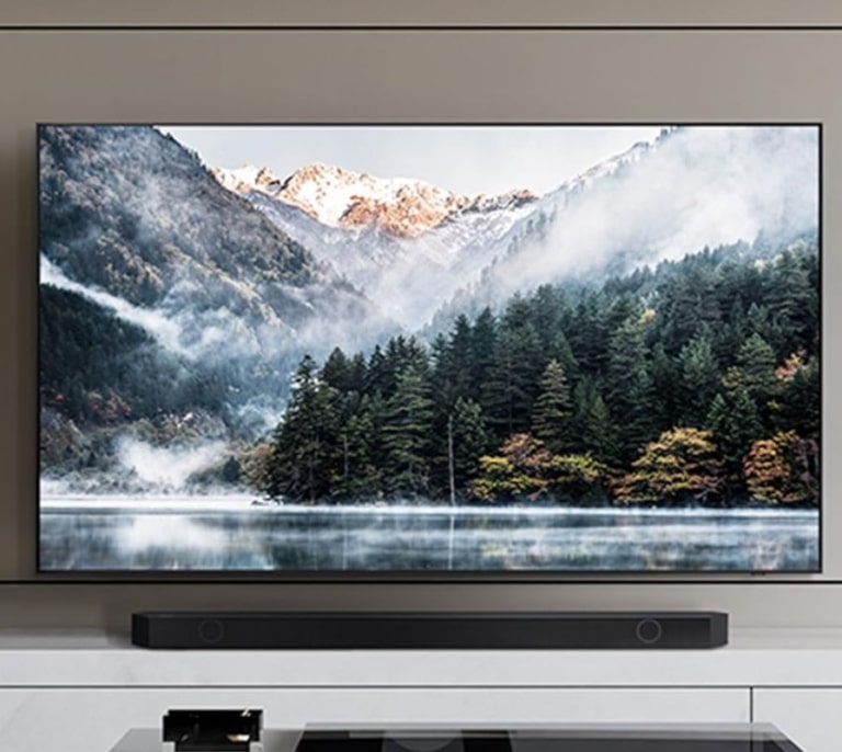 ¡Chollazo!: Amazon rebaja más de 300€ la barra de sonido más potente e innovadora de Samsung