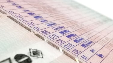 Estos son los vehículos que podrás conducir con el carnet de conducir B en 2025