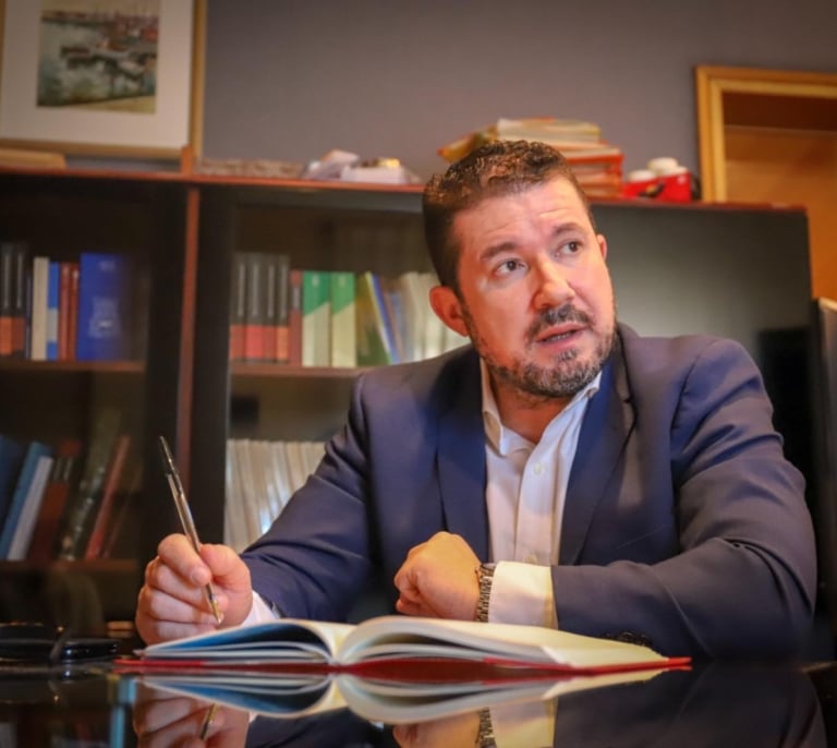 Emilio Argüeso, el guardia civil y tránsfuga de Ciudadanos que acabó de secretario de Emergencias valenciano a la salida de Vox