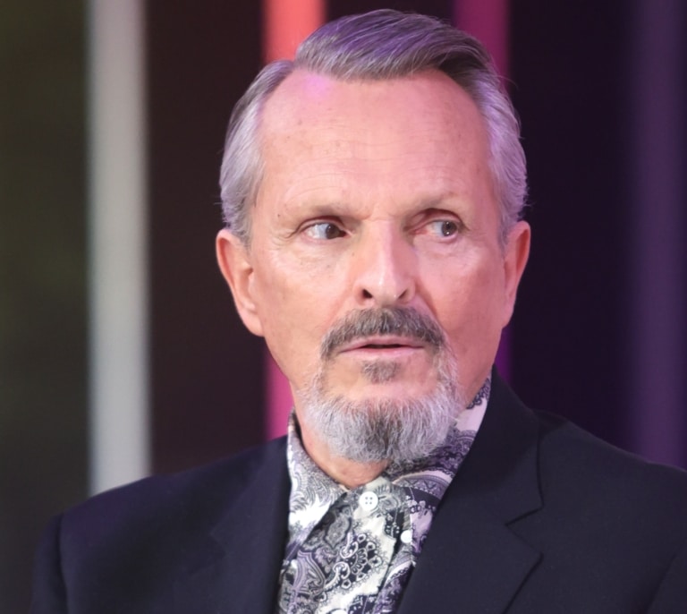 La enciclopedia de negacionismo de Miguel Bosé