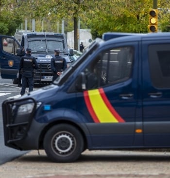Más de una decena de registros y al menos seis detenidos en [...]