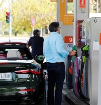 El diésel y la gasolina suben en víspera de la 'operación salida' [...]