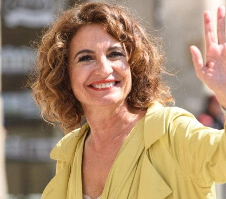 Así te podría multar hacienda por hacer transferencias a tus familiares