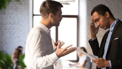 Puedes rescindir tu contrato de trabajo y cobrar el paro si la empresa no ingresa tu salario mensual, esto dice la ley