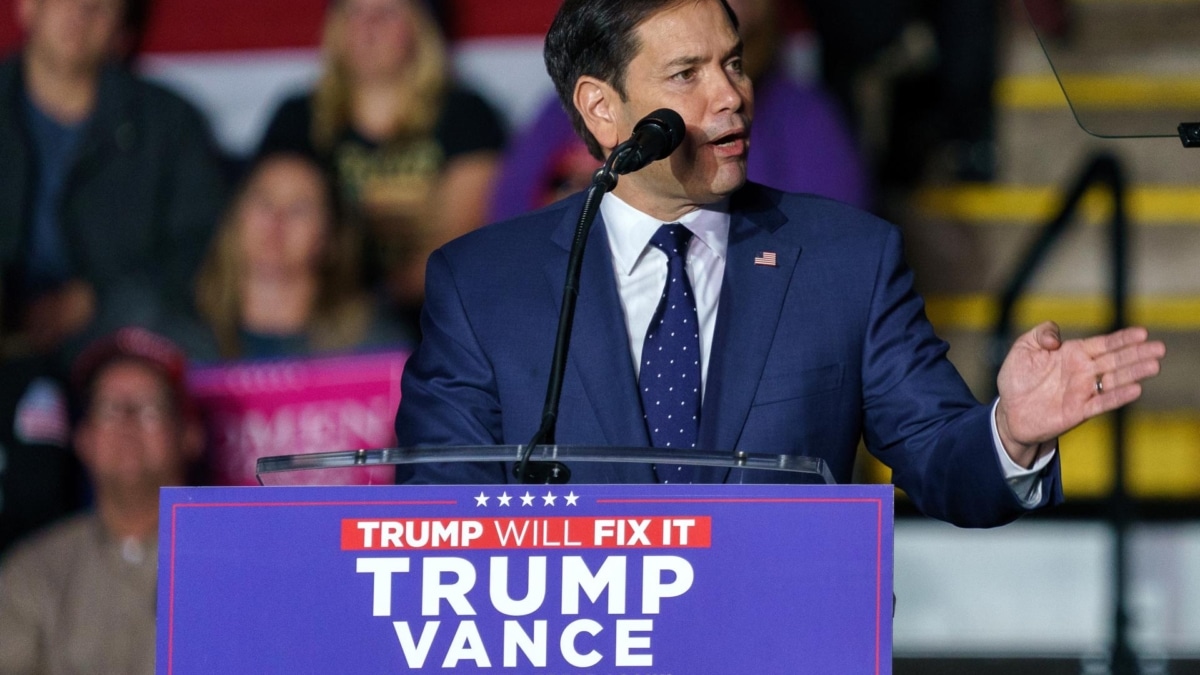 El senador Marco Rubio habla en un mitin de Donald Trump en Reading, Pensilvania.